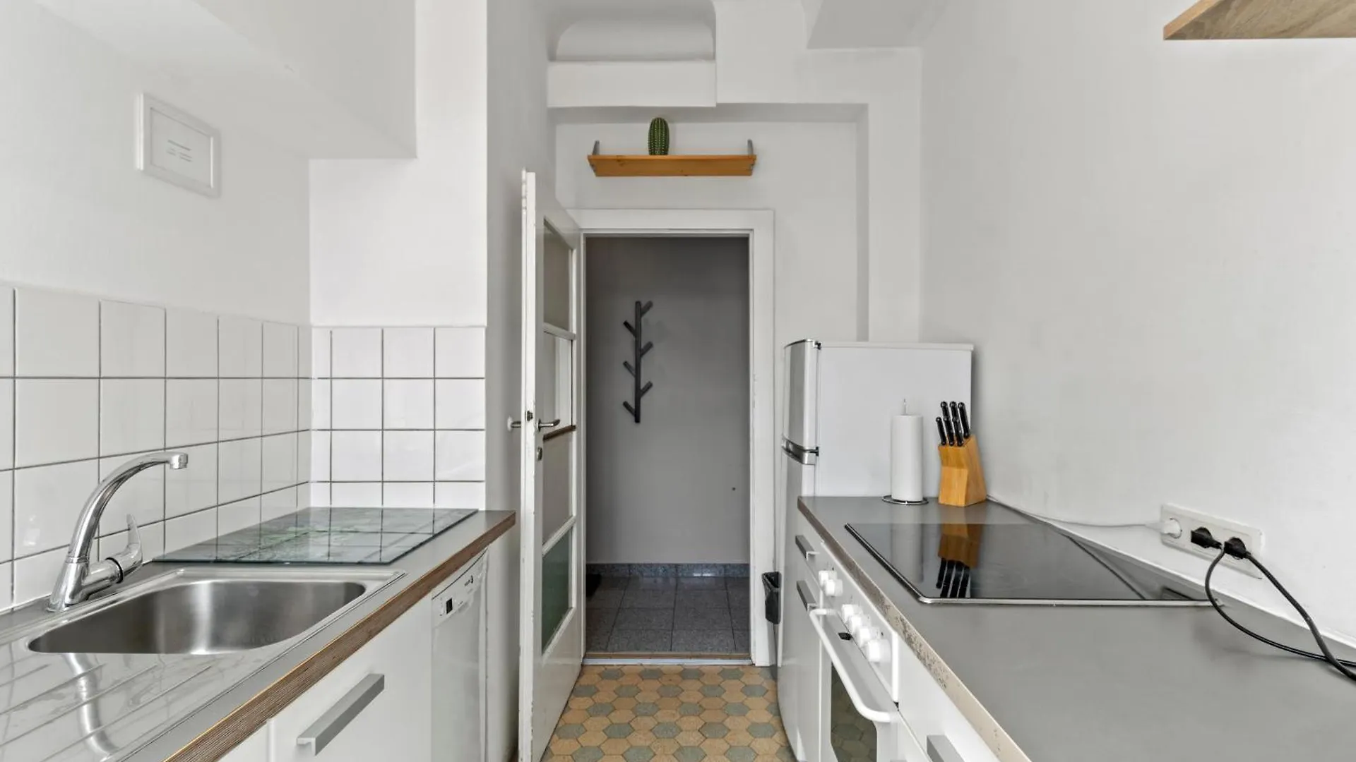 French Balcony - 45M² - Szeneviertel Apartment Vienna 0*,  Austria