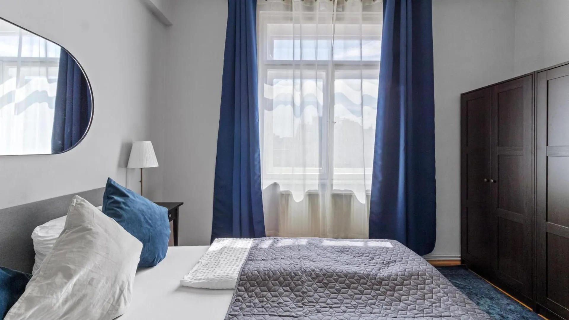 French Balcony - 45M² - Szeneviertel Apartment Vienna Austria